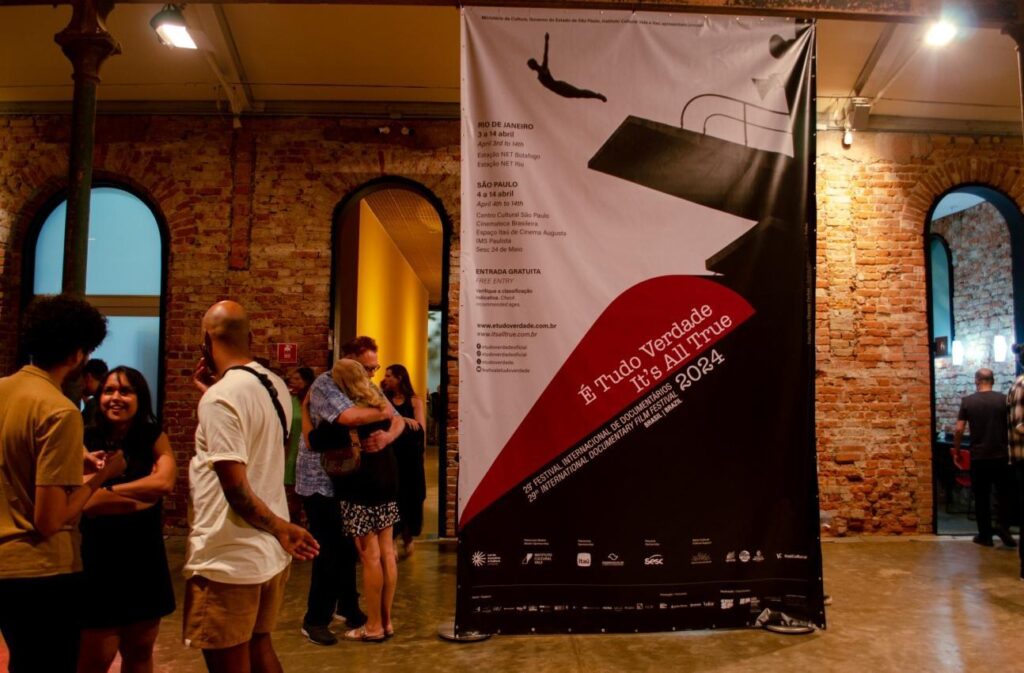 Cartaz do festival "É Tudo Verdade" na Cinemateca