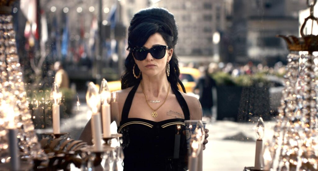 Marisa Abela como Amy Winehouse em Back to Black