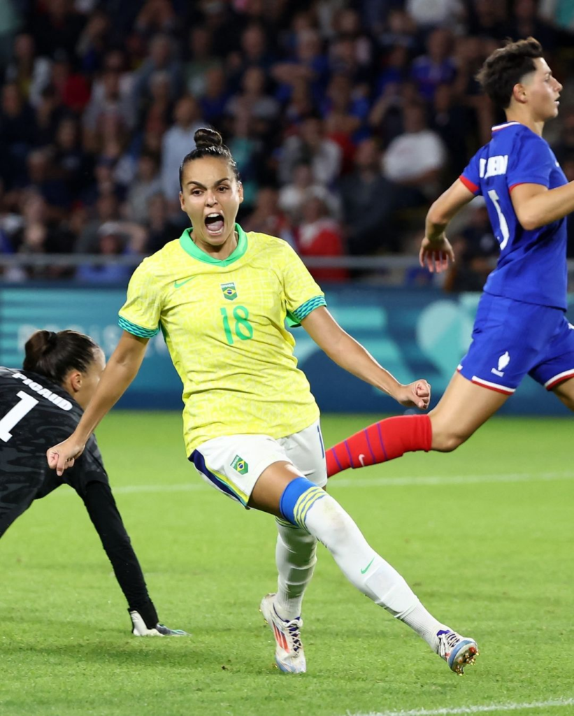 Gabi Portilho comemorando o gol na França nas quartas de final das Olimpíadas de 2024, em Paris