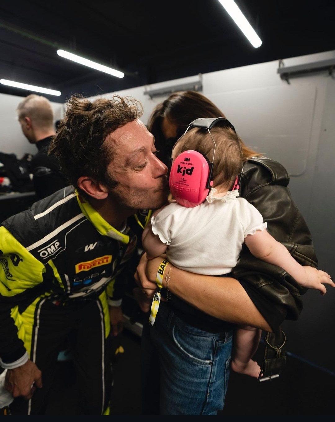 Valentino Rossi beijando sua filha