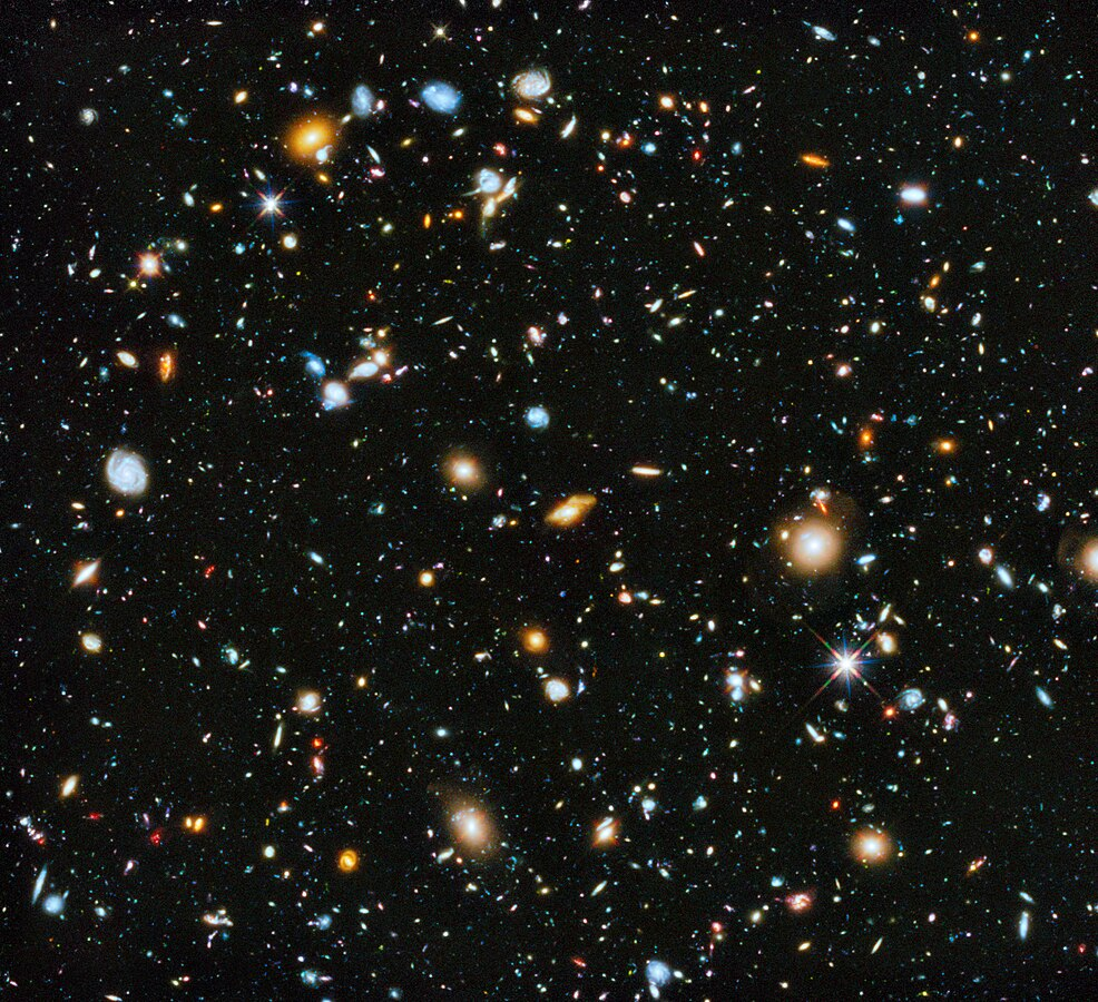 Galáxias registradas pelo Telescópio Espacial Hubble