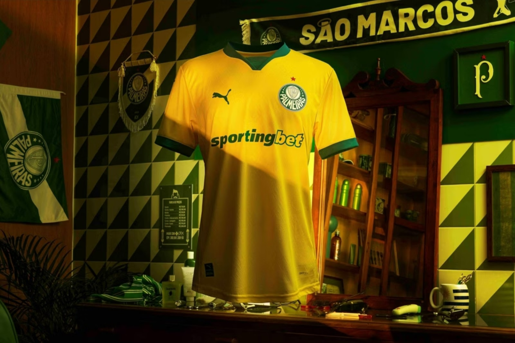 Camisa 3 do Palmeiras, em homenagem a Seleção Brasileira