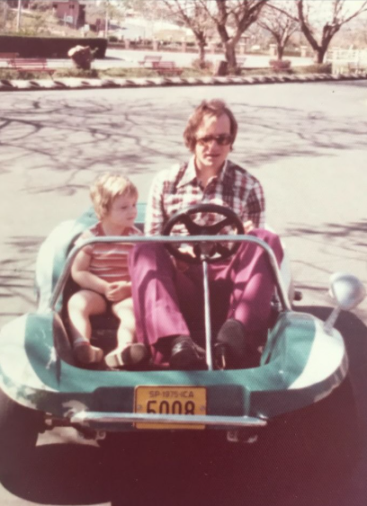 Rubinho com seu kart na infância