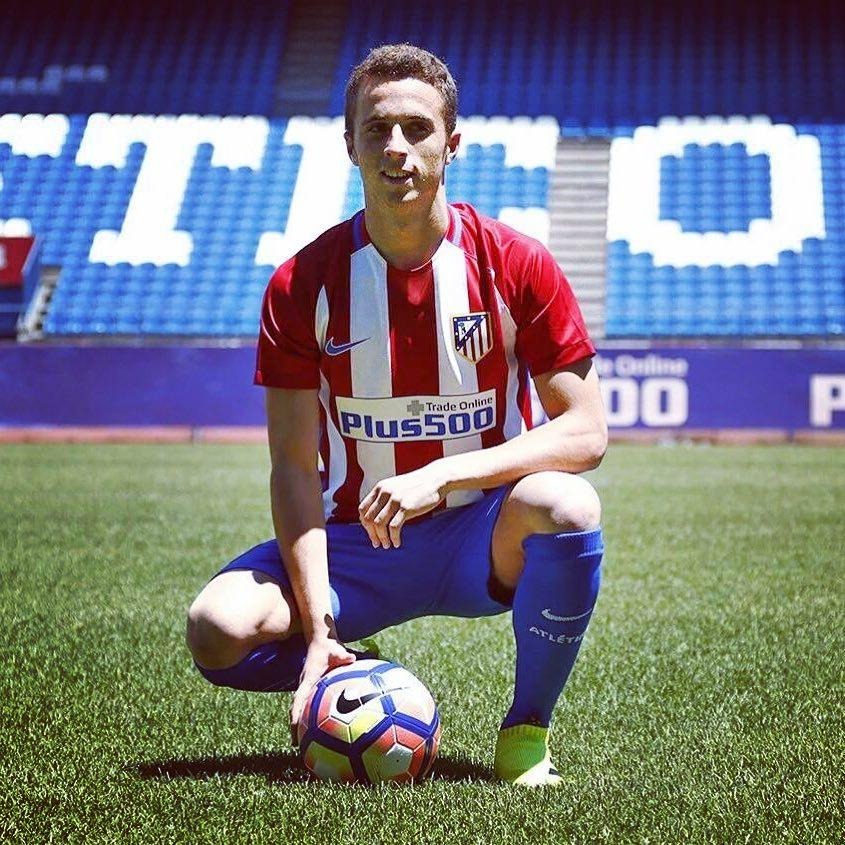 Diogo Jota sendo apresentado pelo Atlético de Madrid