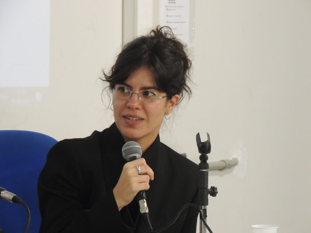 Caroline Moraes da Rádio Novelo