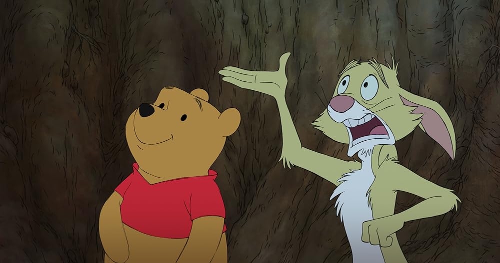 A imagem aprsenta o Ursinho Pooh, com um sorrriso tímido, e o Coelho, com expressão aflita, ambos olhando parea cima da animação da Disney de 2011