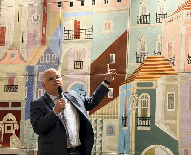 Na imagem, o pré-candidato ao Senado pelo PSB, Márcio França