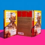 Capa de livro amarelo com fundo nas cores rosa e azul