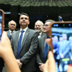 Na imagem, o senador Flávio Bolsonaro