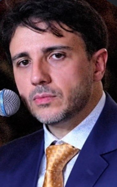 Na imagem, o candidato a presidência pelo Missão, Renan Santos
