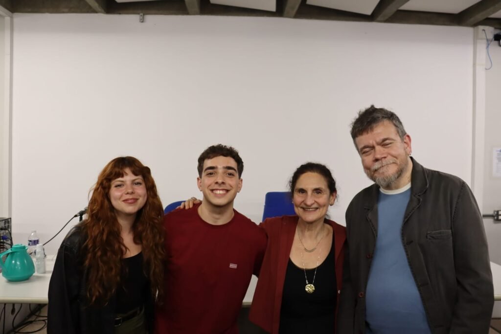 Na imagem, os convidados da mesa de jornalismo cultural da Semana de Jornalismo 2026