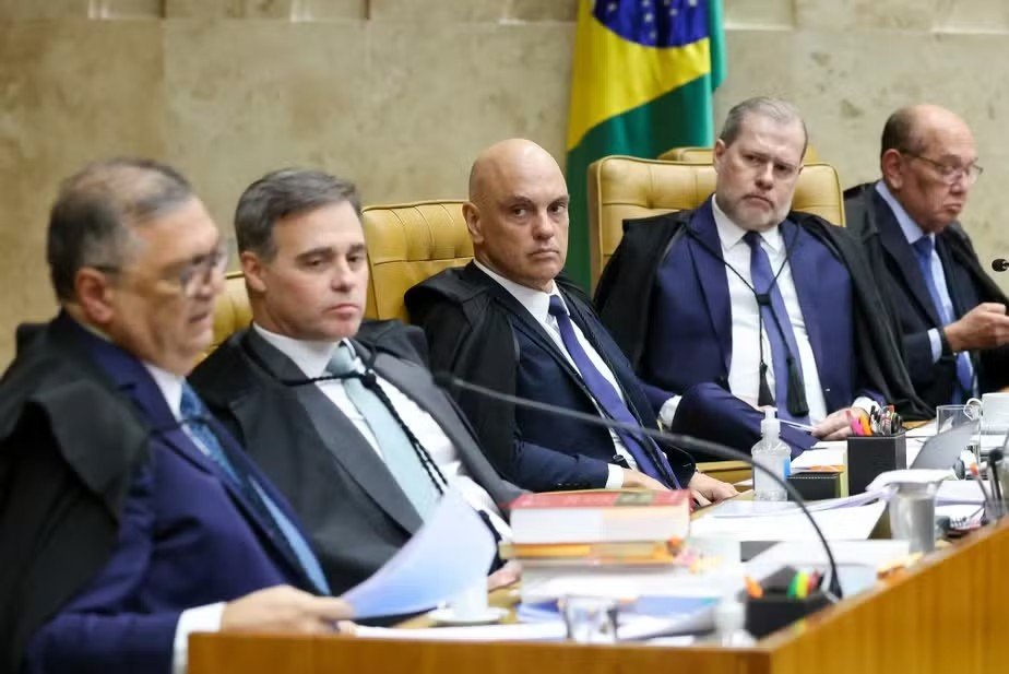 Foto do julgamento histórico do ministro Alexandre de Moraes