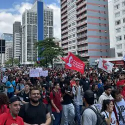 Protesto do Dia do Trabalhador por reinvidicações na Avenida Paulista