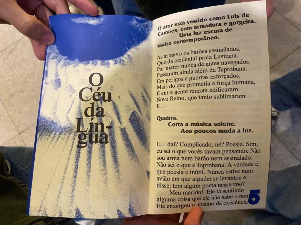 Livreto do espetáculo "O céu da língua".