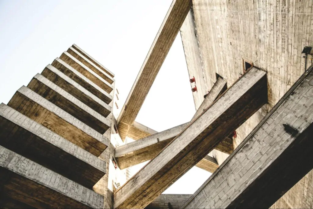 Concreto cru presente no Sesc Pompeia