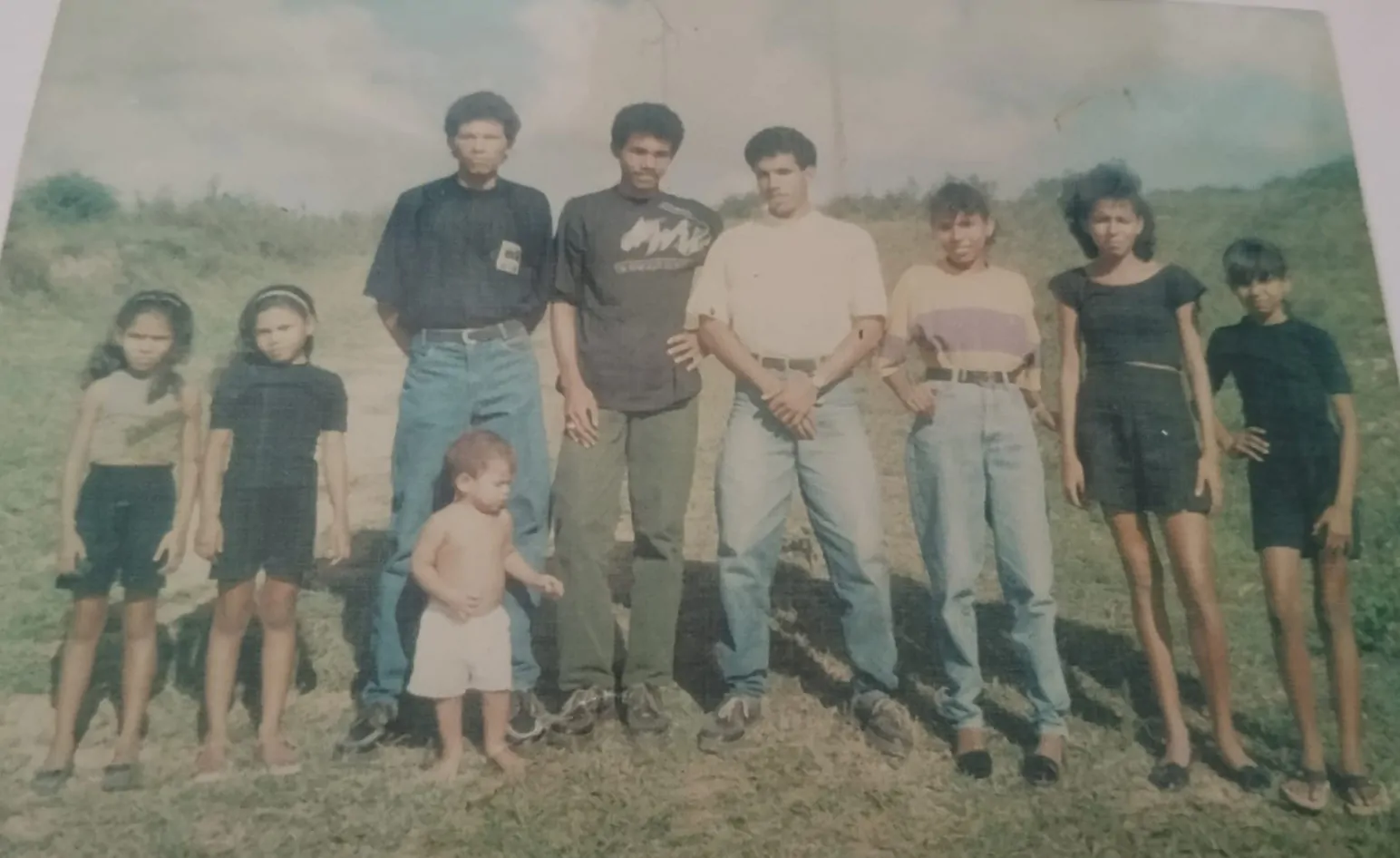 Na imagem, a família de Vera Lúcia