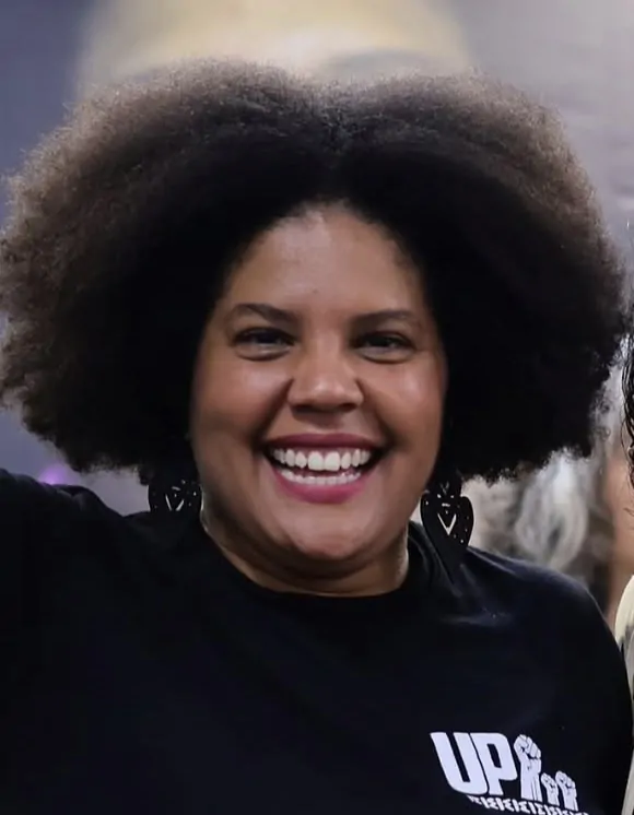 Na imagem, a candidata a Presidência pela UP, Samara Martins